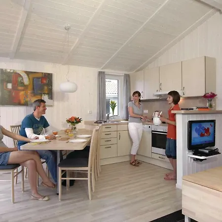 Dom wakacyjny Schatzkiste 16 - Dorf 4 Priwall